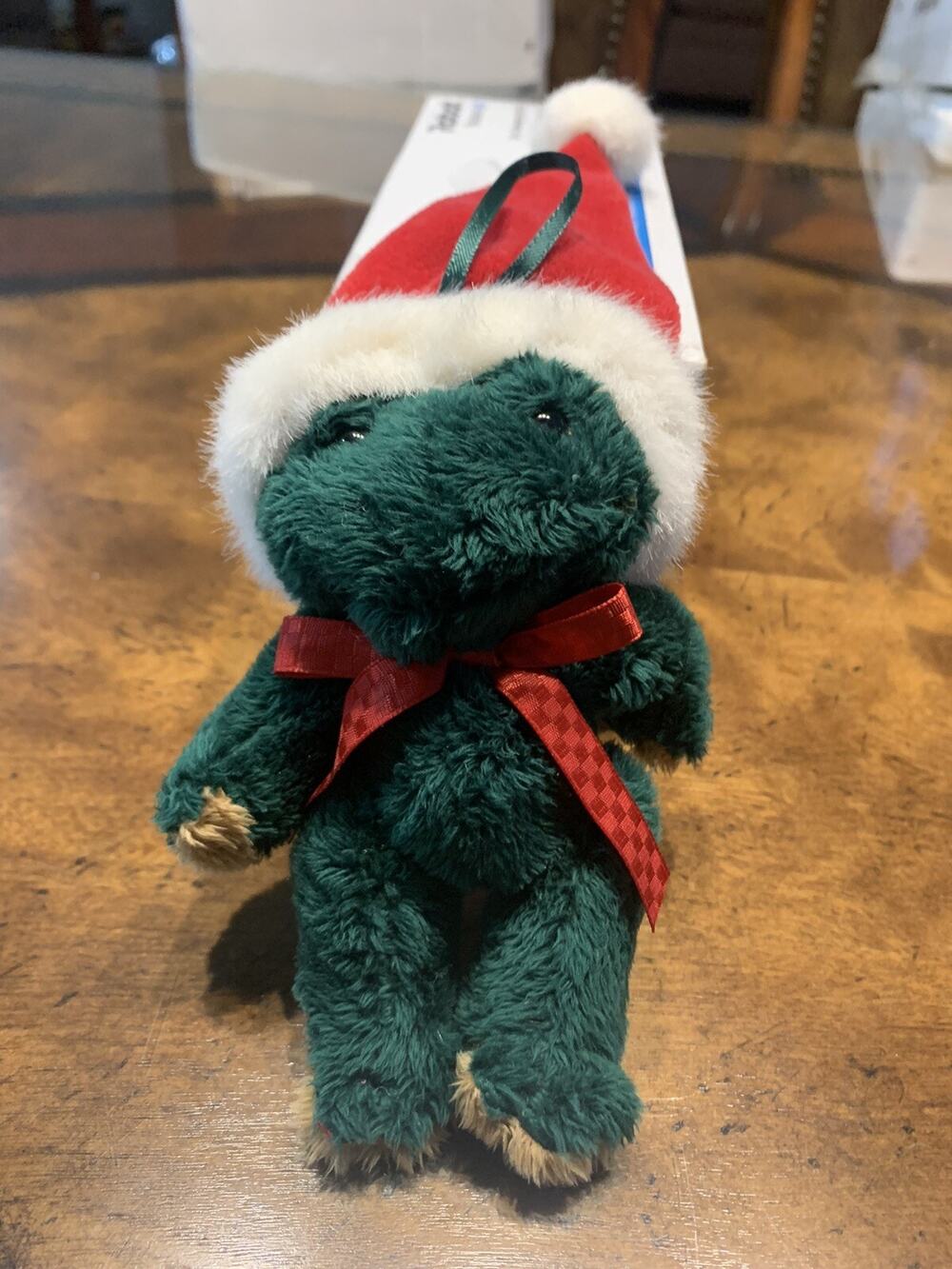 Boyds The Head Bean Collection Christmas Frog Kringlehop 4" Ornament Plush 88-04